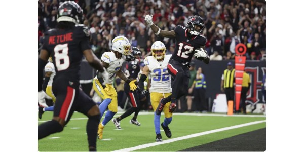 EspañolDenver Broncos y Pittsburgh Steelers fueron eliminados en la primera ronda de los playoffs